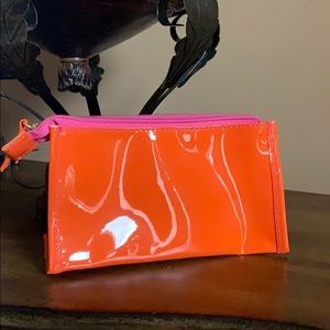 NEW Estée Lauder makeup bag